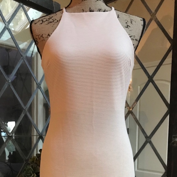 Boohoo Dresses & Skirts - 🌿❣️NWT BooHoo Bodycon Dress Blush/Pink 6